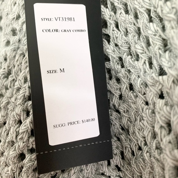 VERTIGO Gray Crocheted Poncho Size Medium NEW - Picture 5 of 8